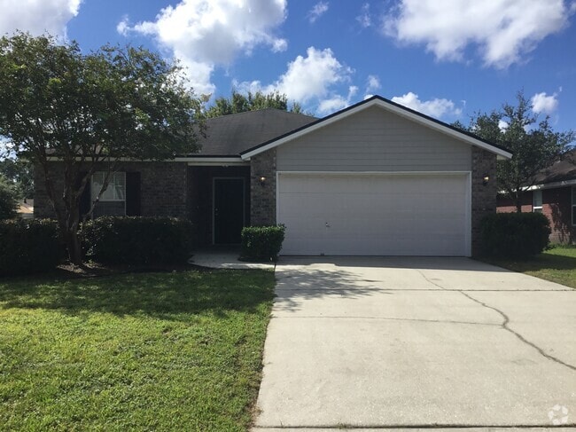 Building Photo - 2508 Spring Pond Ln