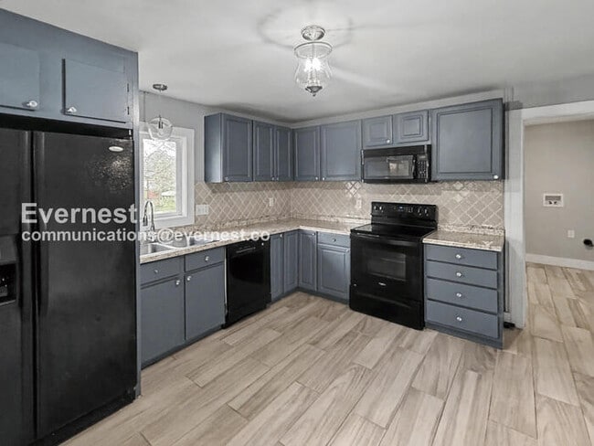 Building Photo - 4316 Tate Ave