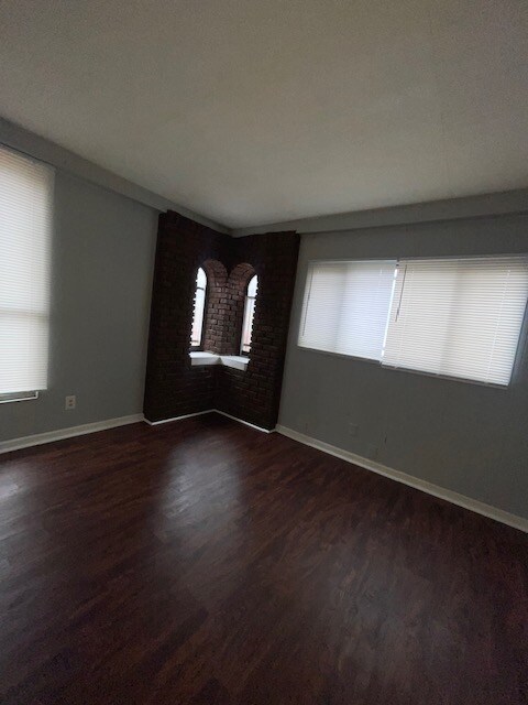 Foto del edificio - 3212 E 5th Ave