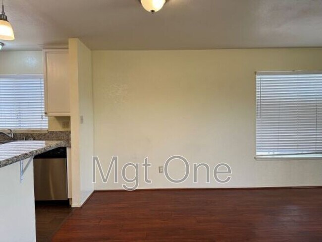 Building Photo - 24382 Delphinium Ave