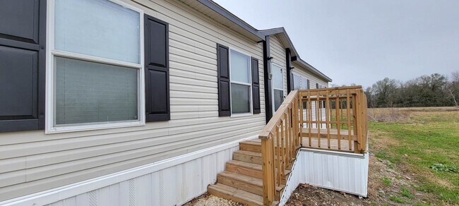 Building Photo - 405 Battlebell Rd