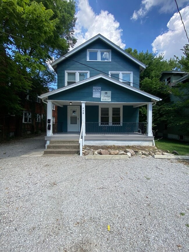 Building Photo - 428 E Lane Ave