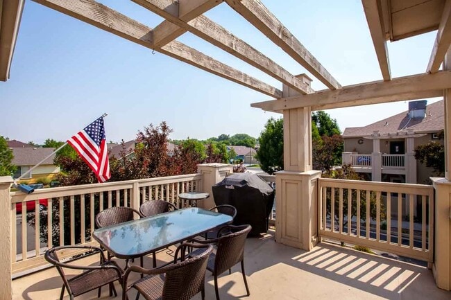 Building Photo - 2485 Fountainhead Blvd