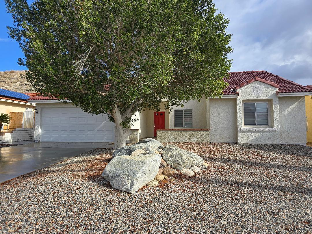 Foto principal - 64890-64890 Desert Air Ct