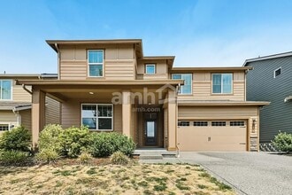 Building Photo - 1011 Riggs Dr E