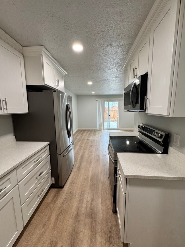 Building Photo - 42 Lester Ave