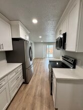 Building Photo - 42 Lester Ave