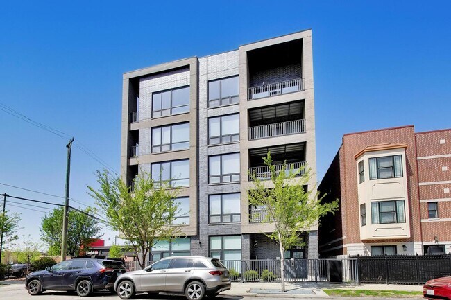 Foto del edificio - 2342 W Adams St