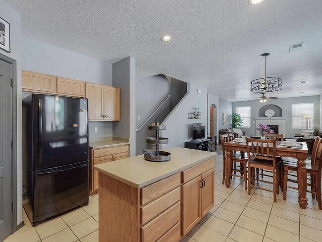 Foto del edificio - 3538 Red Canyon Dr NE