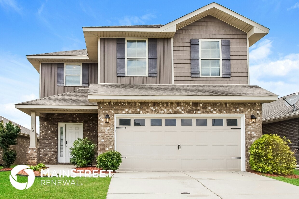 Primary Photo - 142 BrookLawn Dr