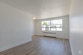 1BR, 1BA - 611SF - Living Room - 318, 332 & 352 Patricia Avenue