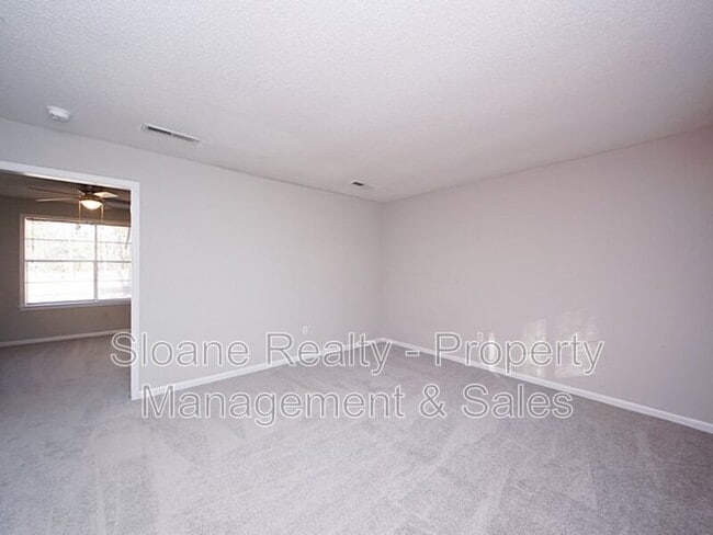 Building Photo - 106 Barshay Dr