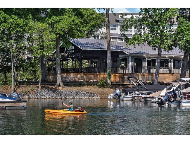 Building Photo - Residence at Tailrace Marina