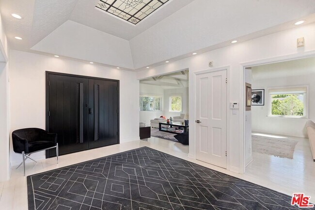 Foto del edificio - 3063 Deep Canyon Dr