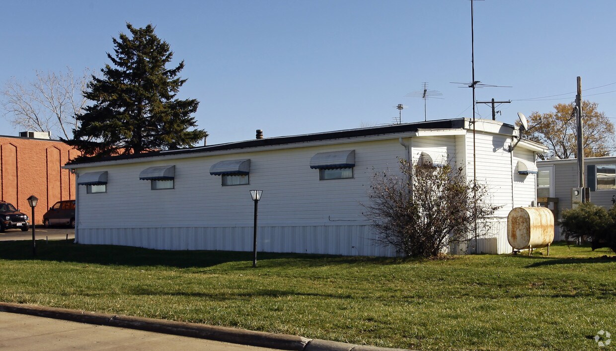 Building Photo - Libby Aurora Mobile Home Park
