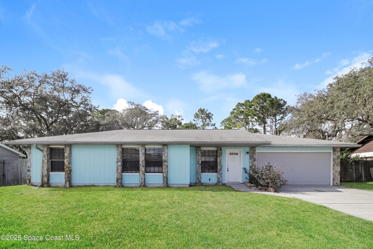 Foto principal - 6090 Alden Ave