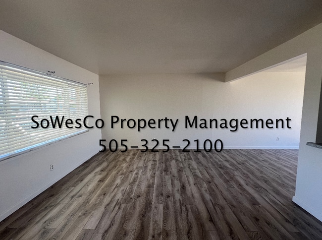 Building Photo - 3 Bed 2 Bath with Garage in Central Farmington