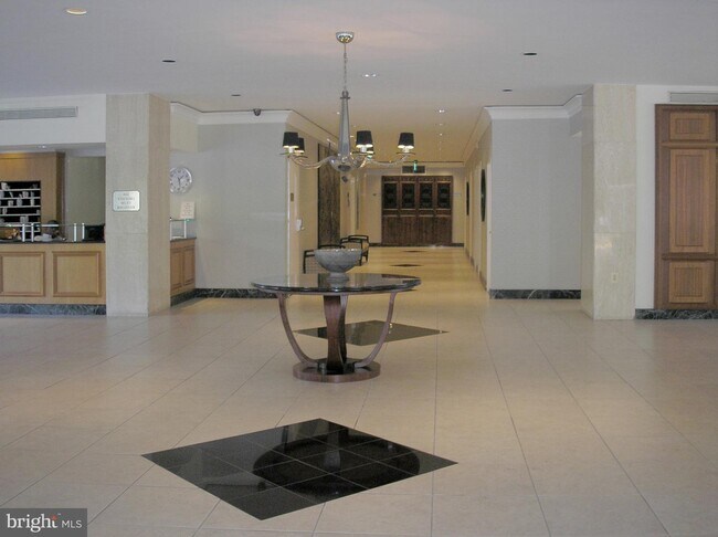 Foto del edificio - 10401 Grosvenor Pl