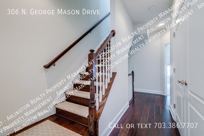 Building Photo - 306 N George Mason Dr