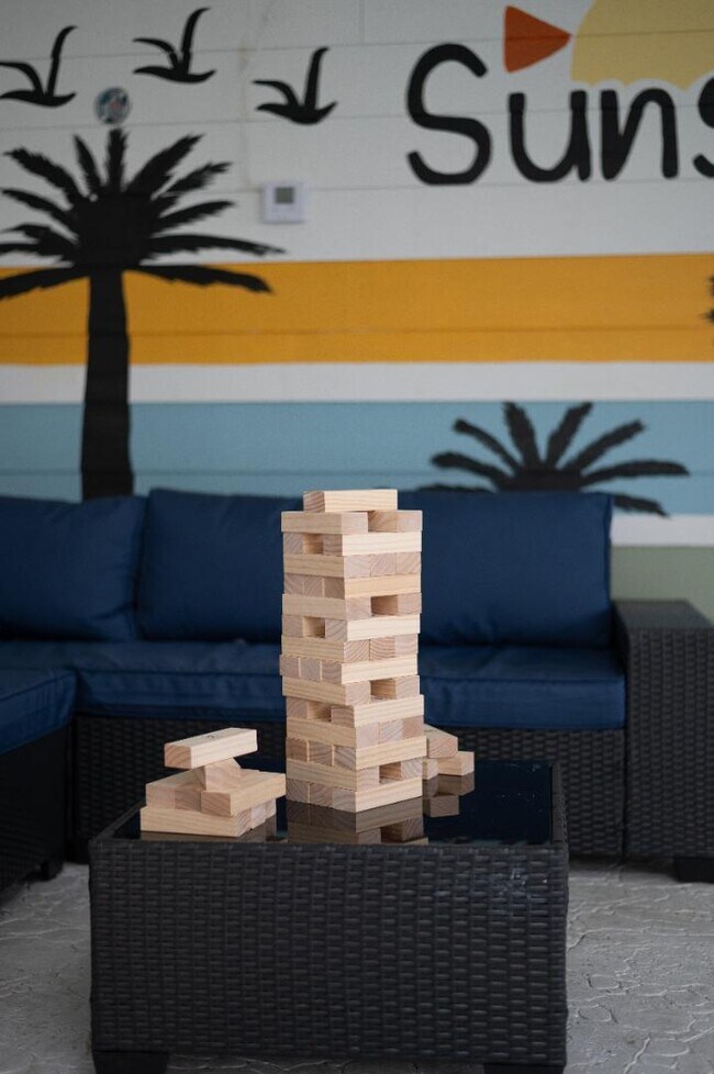 Foto del edificio - 1775 Harbor Rd