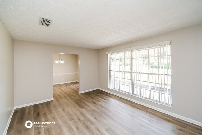 Foto del edificio - 2738 Paces Ferry Rd W