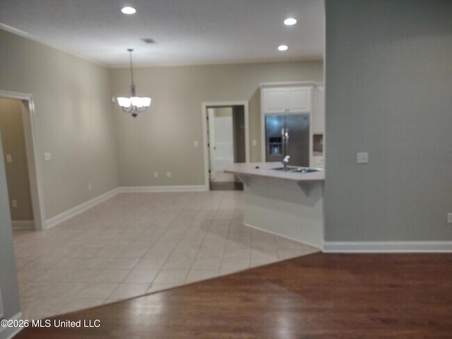 Foto del edificio - 446 Ash Tree Ln