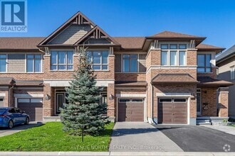 Building Photo - 113 Popplewell Crescent