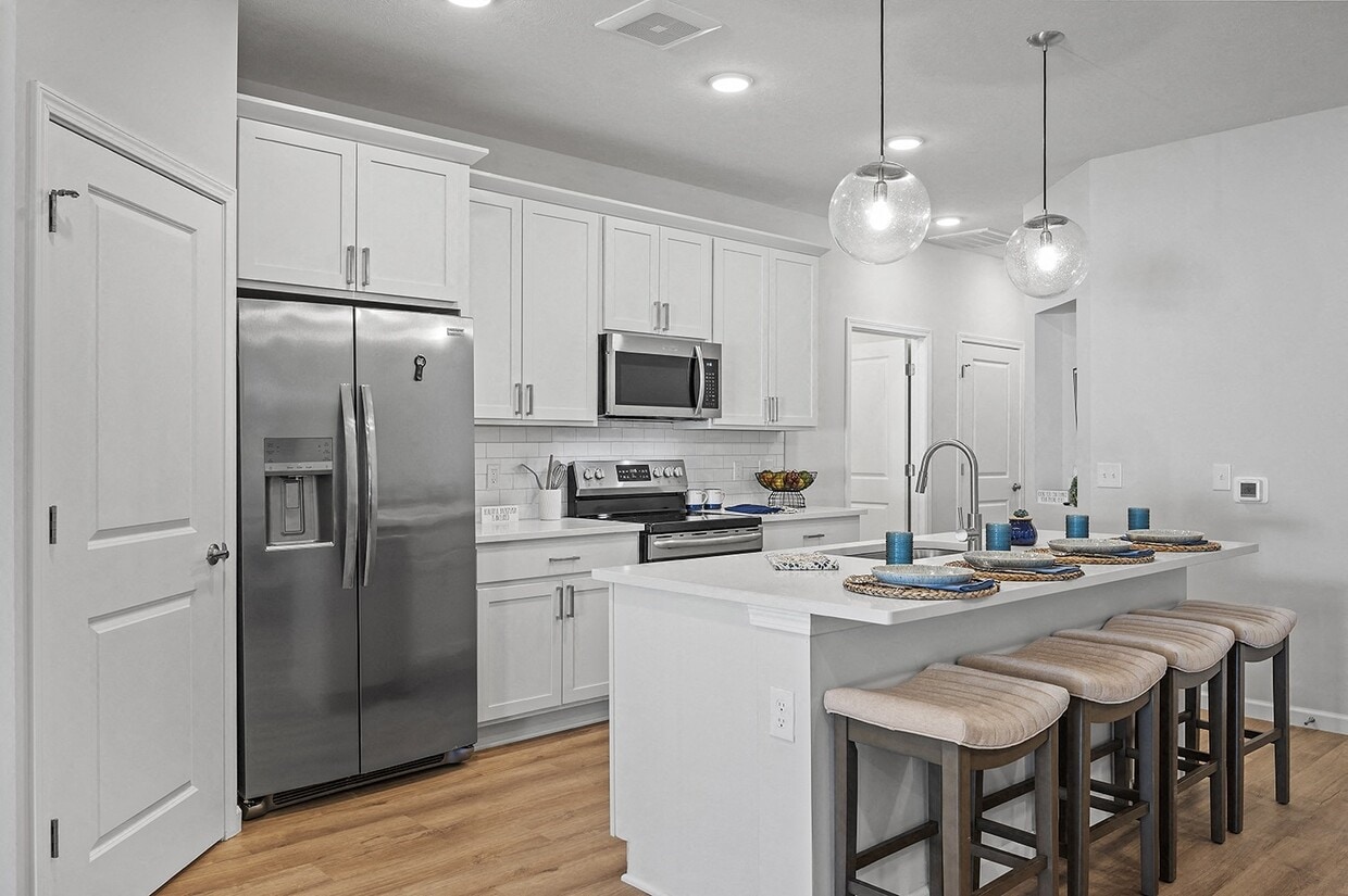 Foto principal - Village at Hinckley Oaks