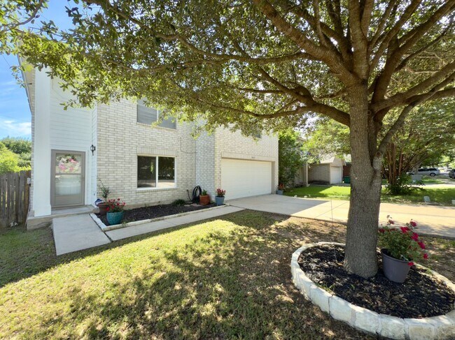 Foto del edificio - 7817 Marble Ridge Dr