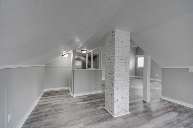 Foto del edificio - 1135 N Ash Conway