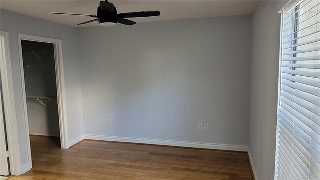 Building Photo - 4115 Chatham Oak Ct