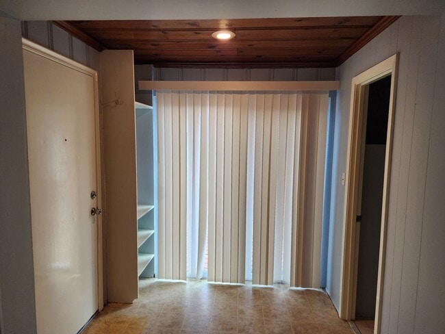 Building Photo - Sunnyside