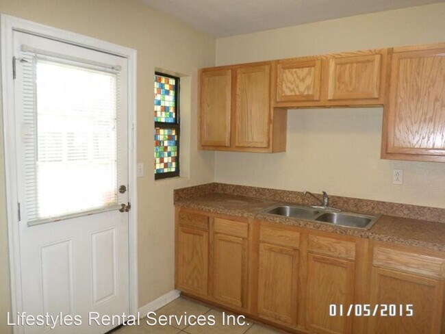 Building Photo - 3 br, 1 bath House - 8342 Brackridge Blvd S