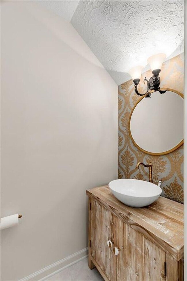 Foto del edificio - 2Bed/2.5Bath at Donahue Crossing Available!