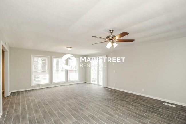 Foto del edificio - 3 Bedroom Pet-Friendly Home in Cartersvill...