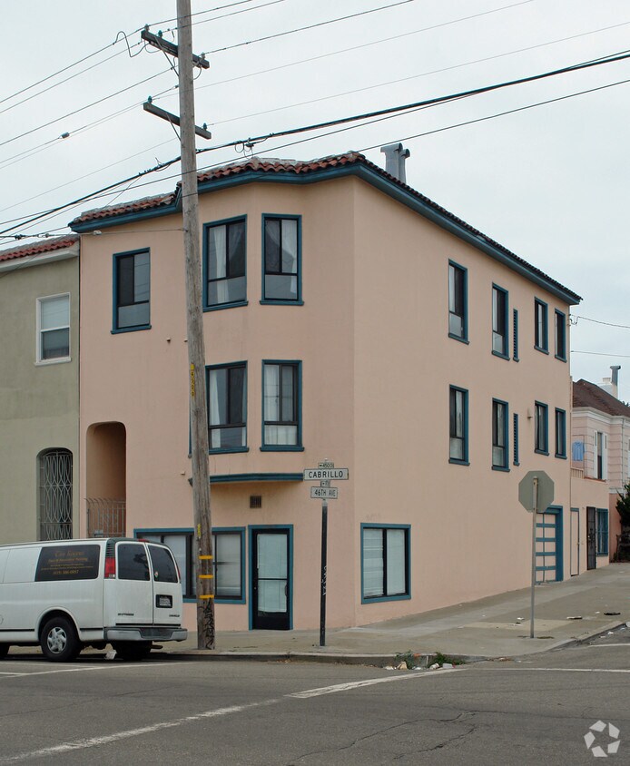 Primary Photo - 4500 Cabrillo St