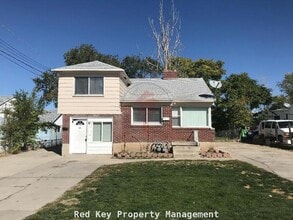 Building Photo - 91 E 600 N