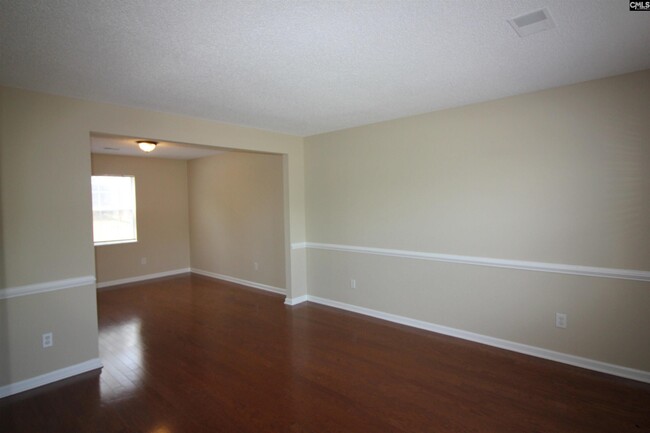 Foto del edificio - 540 Autumn Glen Rd