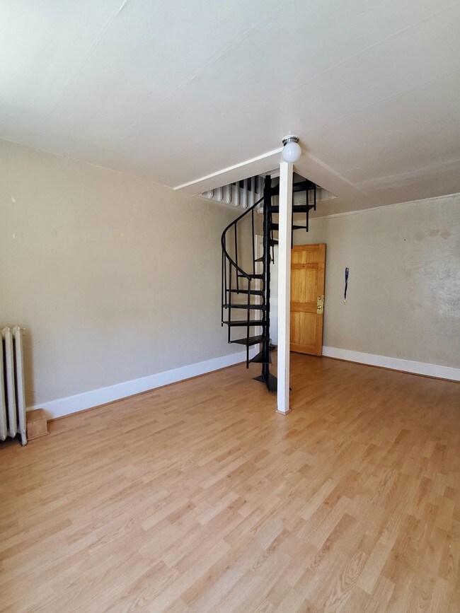 Foto del edificio - 1617-1610 10th Ave