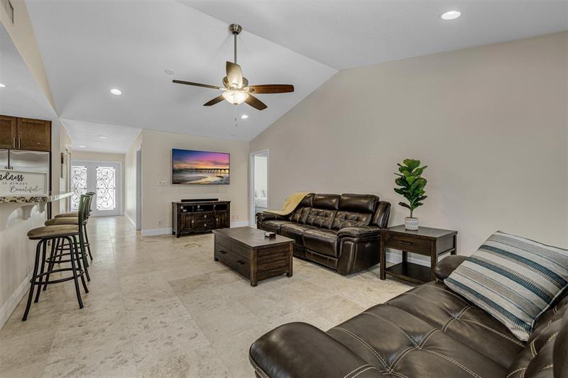 Foto principal - 13666 Exotica Ln