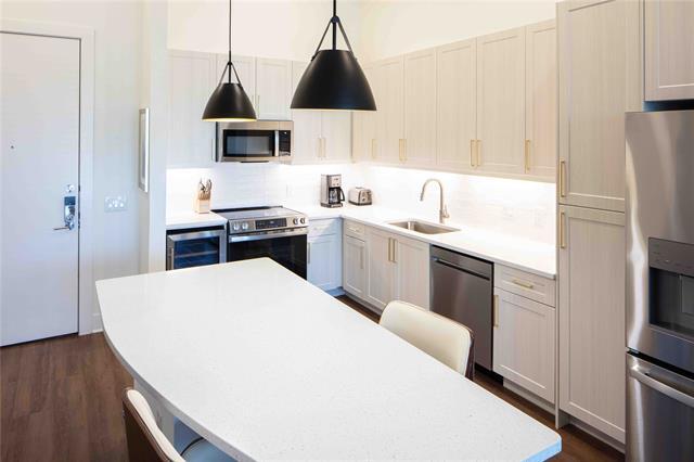 Foto del edificio - 108 N US Hwy 377