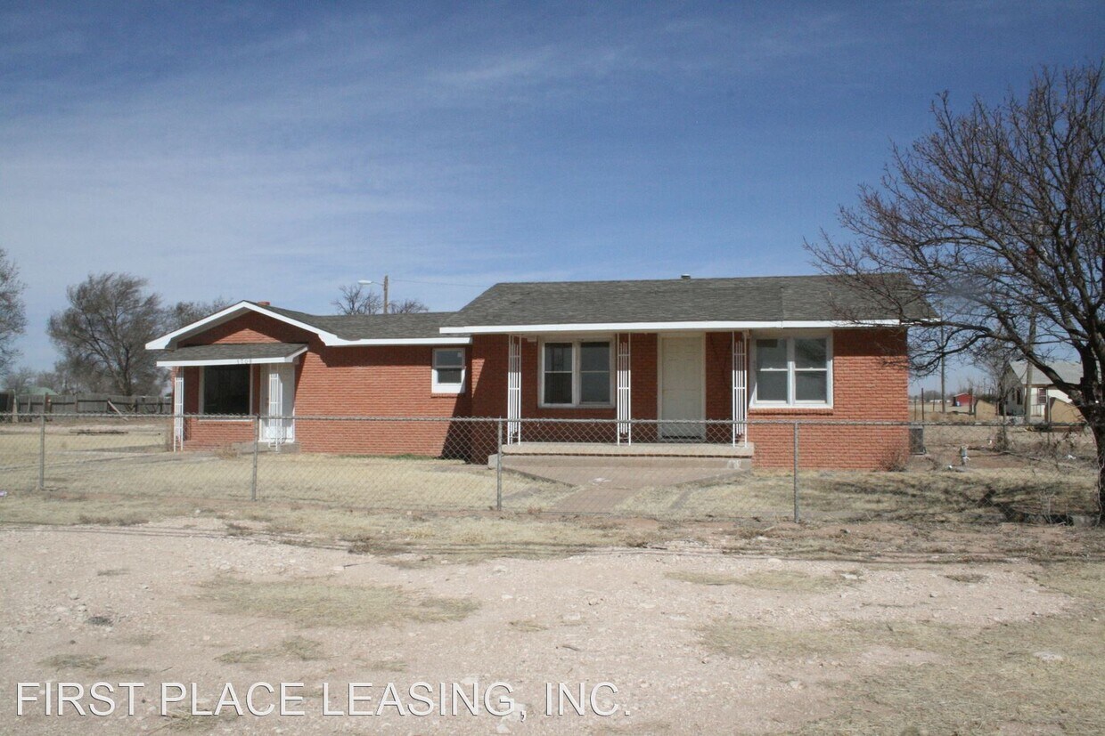 Primary Photo - 3 br, 2 bath House - 1708 W. Fir St.
