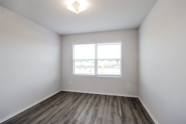 Building Photo - 22407 Porter Mountain Trl