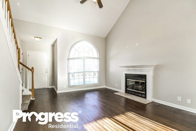 Building Photo - 612 Forest Pointe Pl