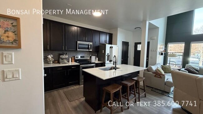 Photo - 860 San Savino Way Townhome