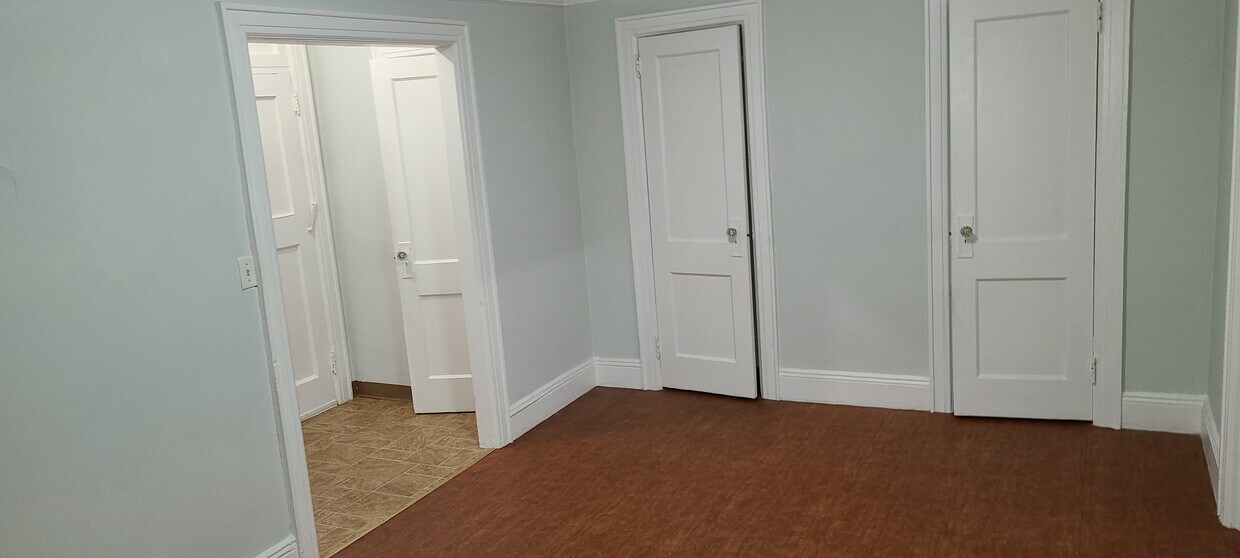 Foto principal - 2810 33rd Ave