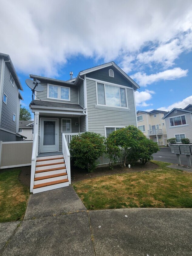 Foto principal - * Move-in Special * $500 OFF first month!