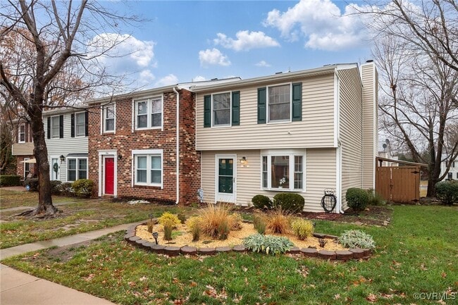 Building Photo - 7954 Clovertree Ct