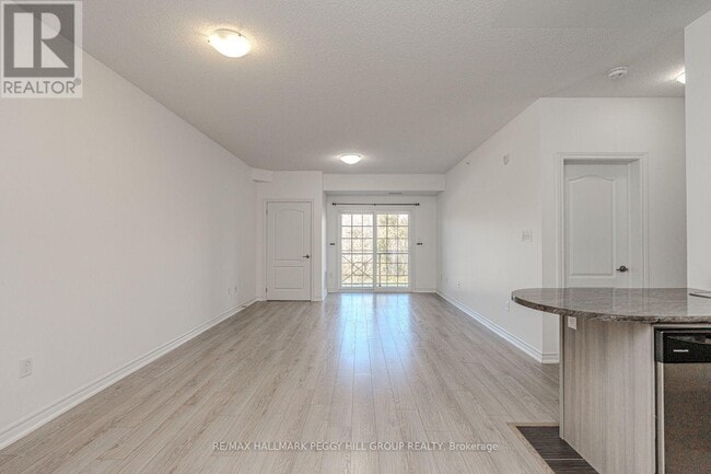 Building Photo - 40 Ferndale Dr S