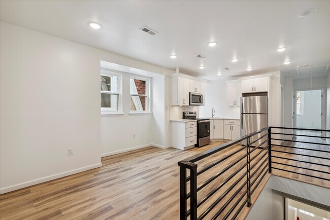 Foto del edificio - 436 E Walnut Ln